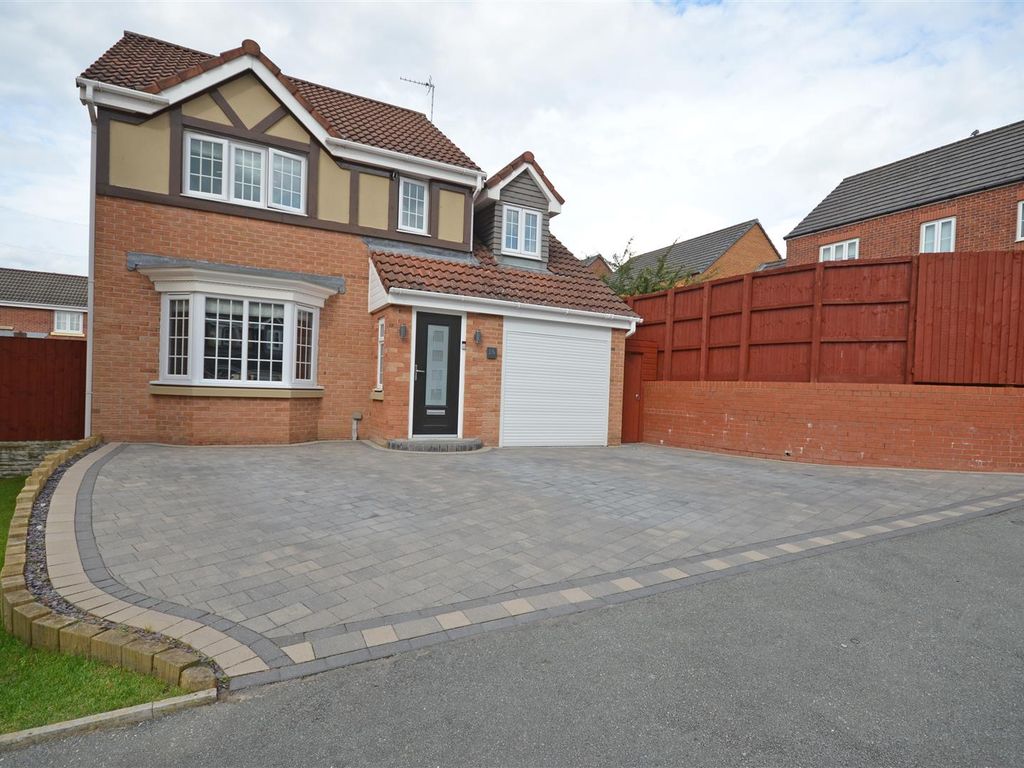 4 bed detached house for sale in Chestnut Grove, Hyde SK14, £395,000