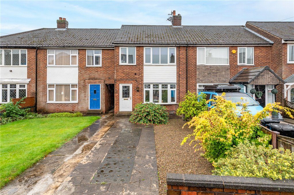 3 bed town house for sale in Springfield Road, Morley, Leeds, West