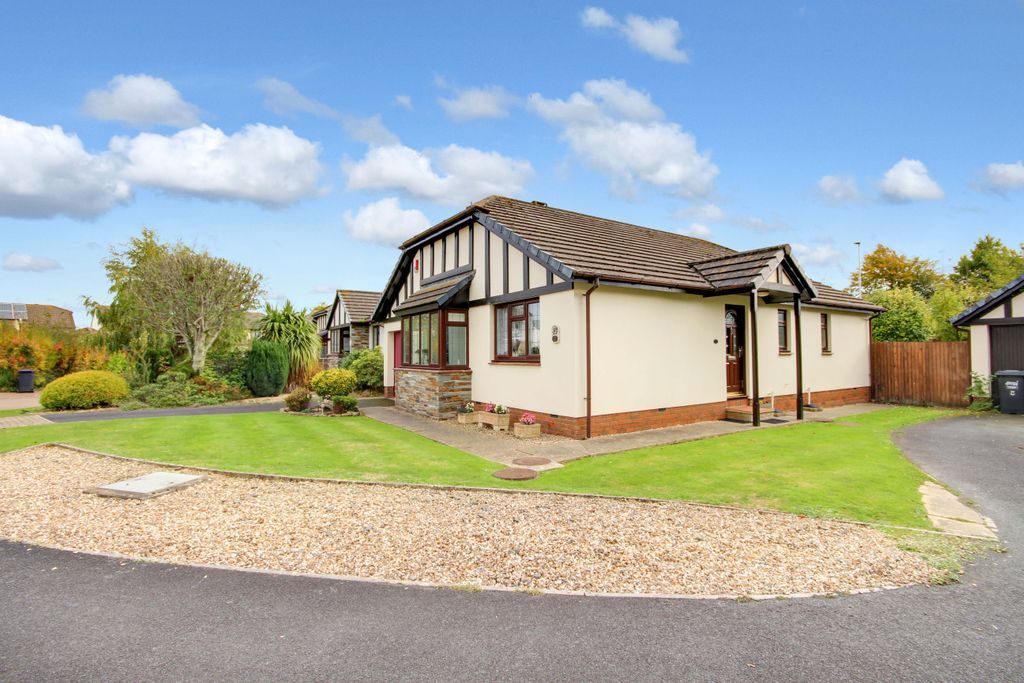 3 bed detached bungalow for sale in Springfield Crescent, Fremington