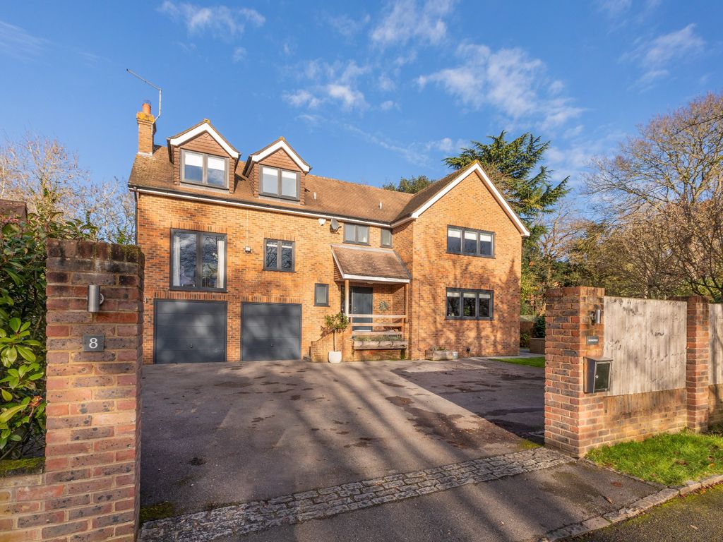 4 bed detached house for sale in Longworth Drive, River Area, Maidenhead SL6, £1,595,000 Zoopla