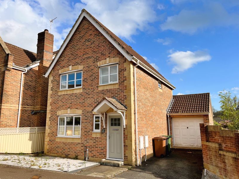 3 bed detached house for sale in Periwinkle Drive, Plympton, Plymouth