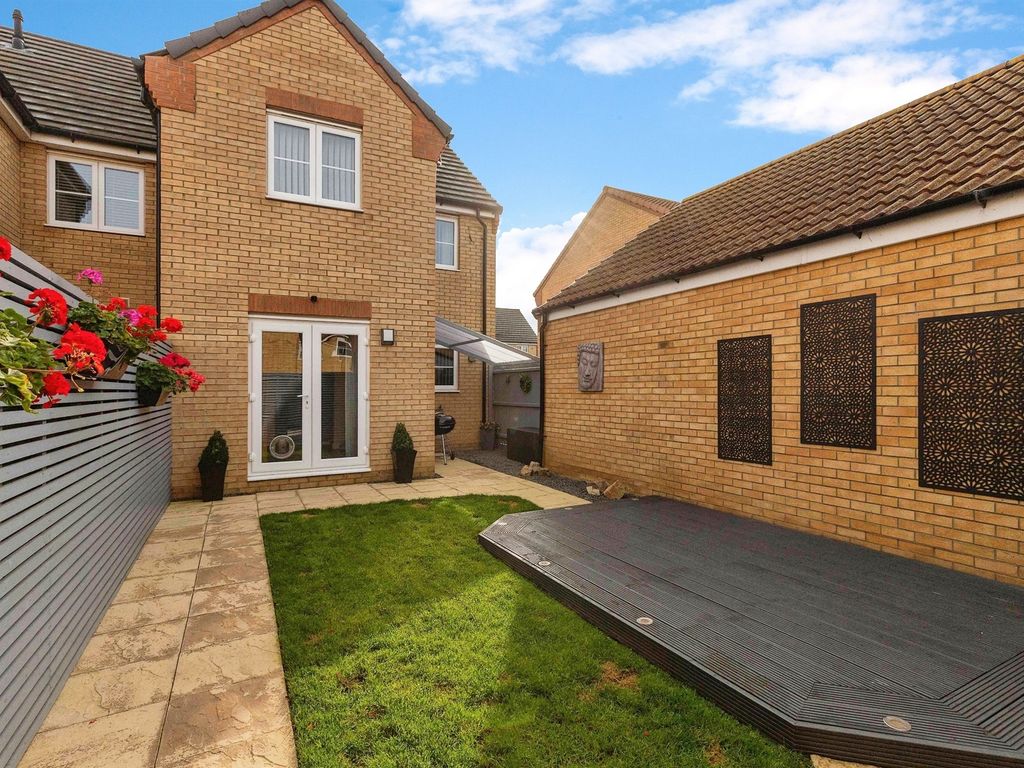 3 bed end terrace house for sale in Dandelion Drive, Whittlesey