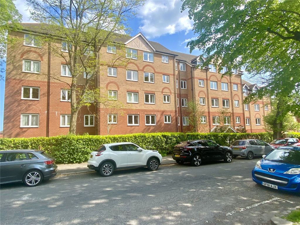 1 bed flat for sale in St. Leonards Road, Eastbourne, East Sussex BN21