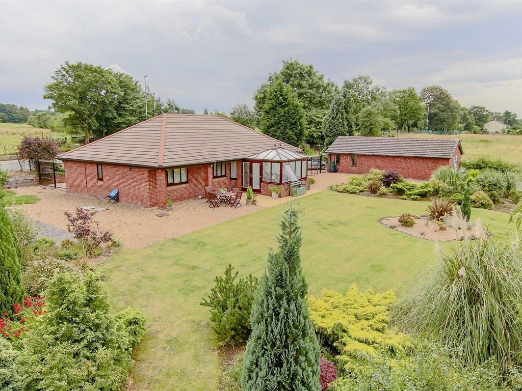 3 bed detached bungalow for sale in Heywood Old Road, Birch, Heywood