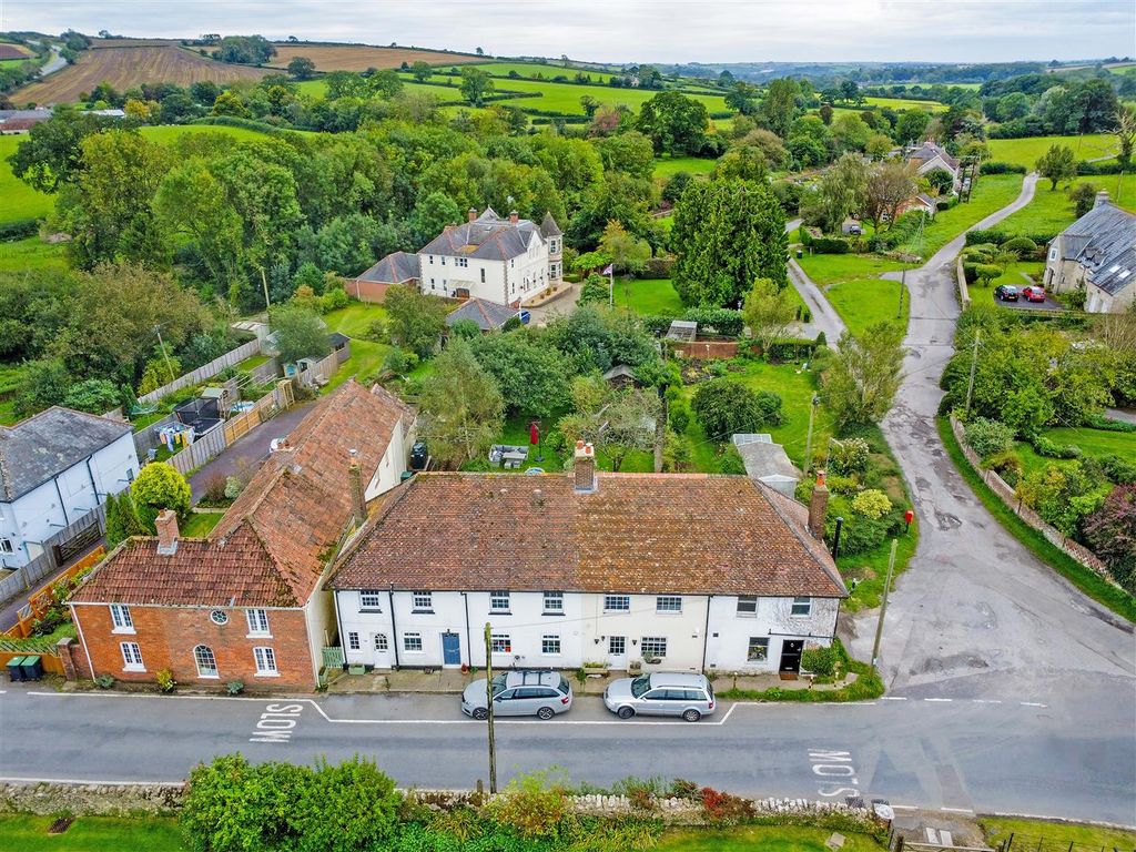 3 bed terraced house for sale in Holywell, Dorchester DT2, £280,000 Zoopla