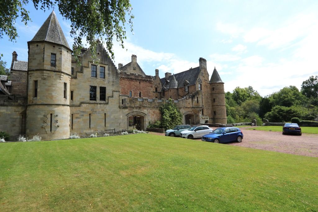 2 bed flat to rent in Dalzell House, Motherwell ML1, £1,495 pcm Zoopla