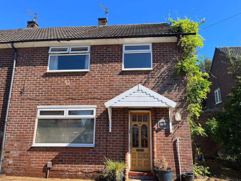 3 bed semidetached house to rent in Knutsford Avenue, Heaton Chapel