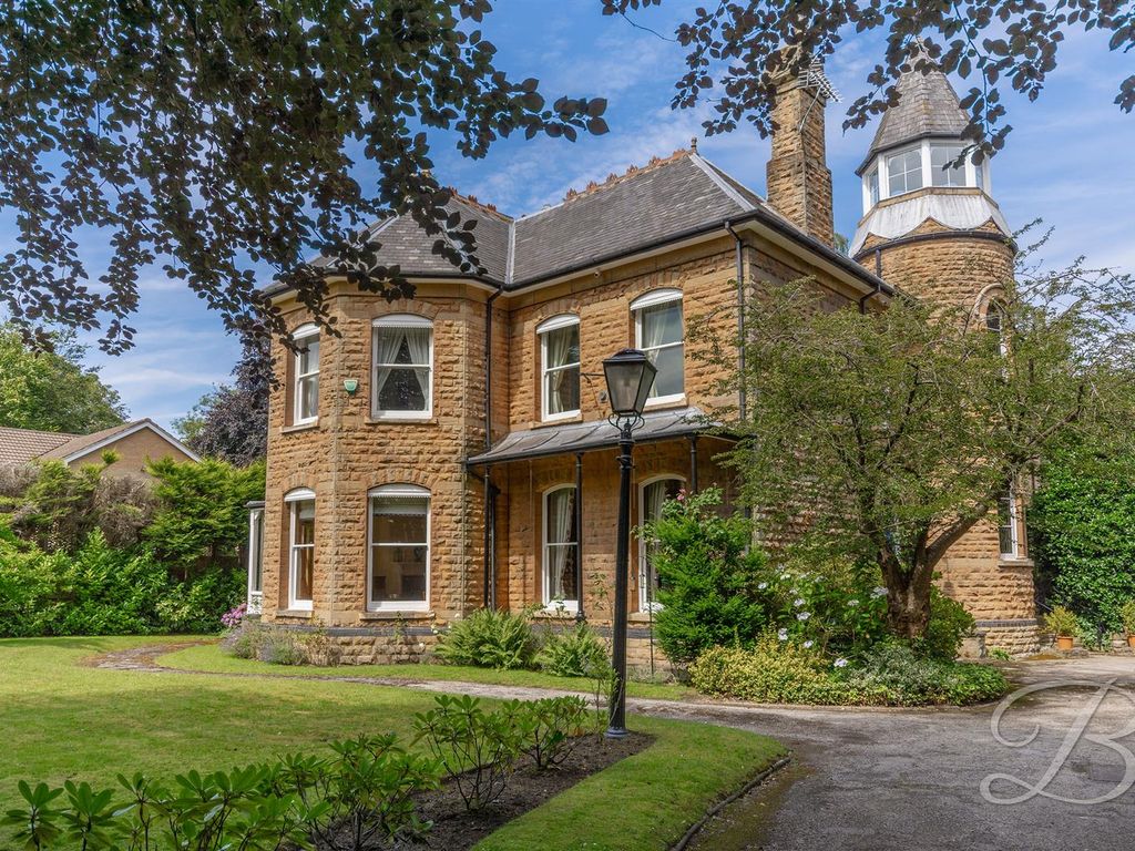 7 bed detached house for sale in Crow Hill Drive, Mansfield NG19, £875,000 Zoopla