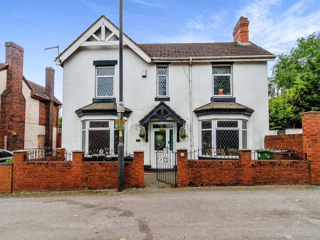 3 bed detached house for sale in Somerford Place, Willenhall, West