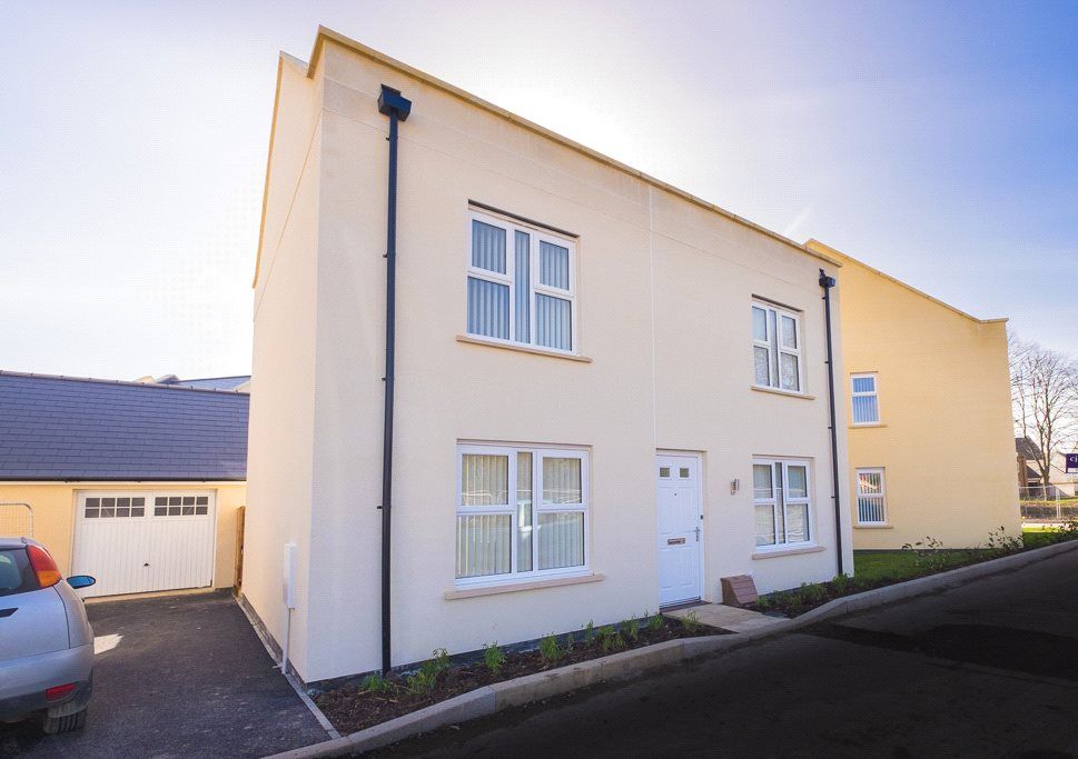 3 bed detached house to rent in Whitsun Leaze, Charlton Hayes, Bristol