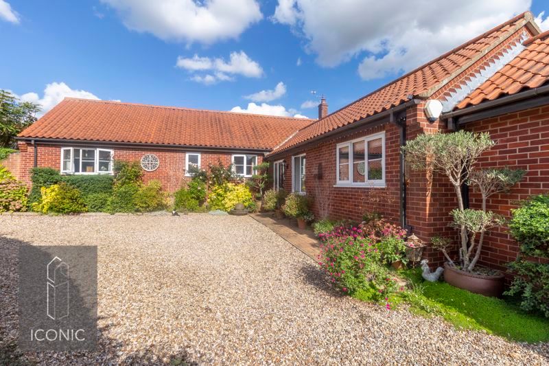 3 bed detached bungalow for sale in Church Street, Old Catton, Norwich