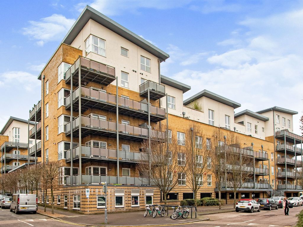 2 bed flat for sale in Metropolitan Station Approach, Watford WD18 Zoopla