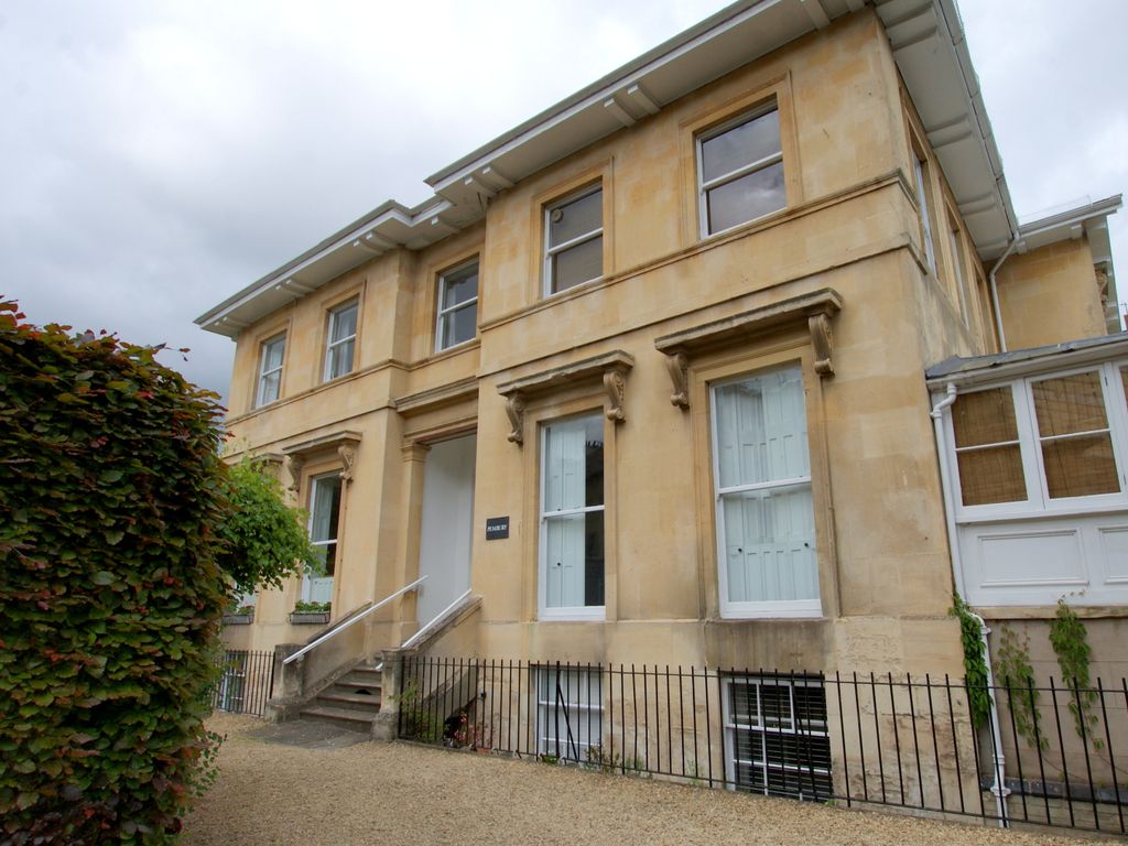 Lansdown Crescent GL50  