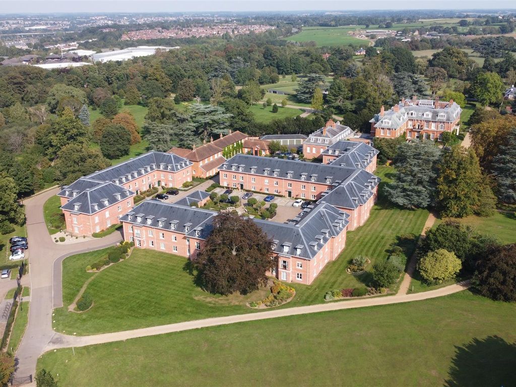 2 bed flat for sale in Henmarsh Court, Balls Park, Hertford SG13 Zoopla