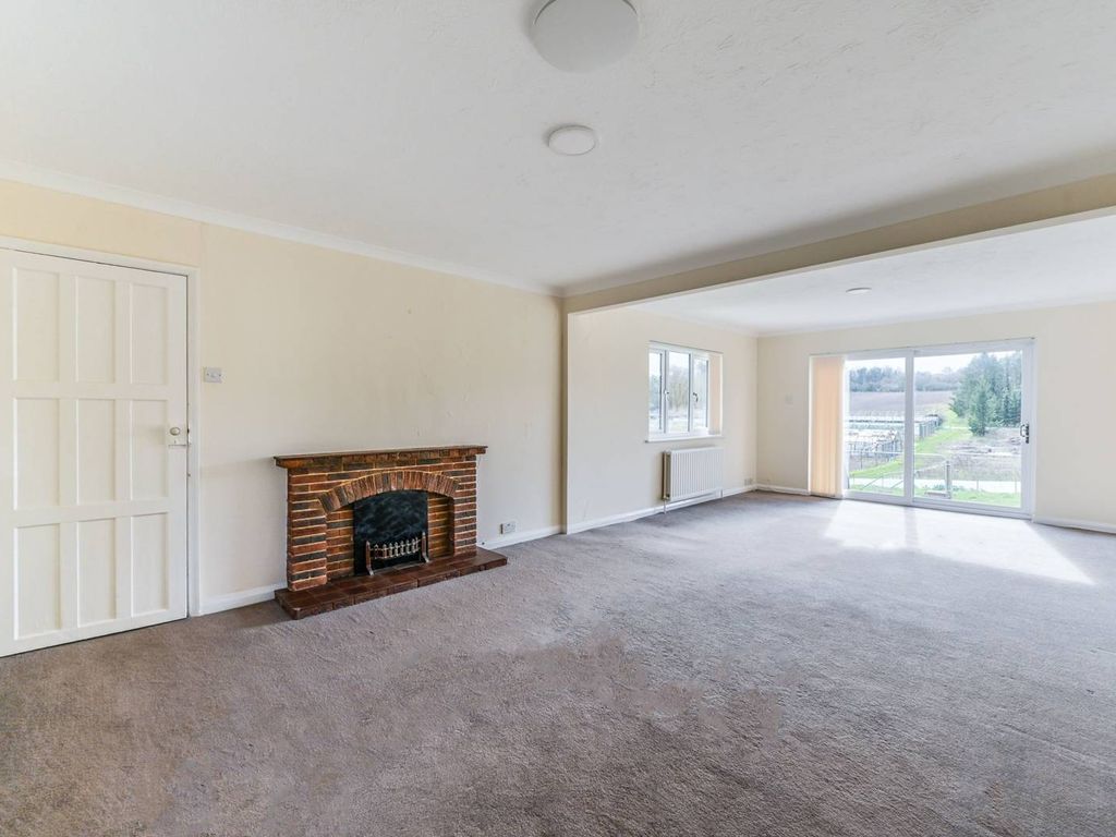 3 bed bungalow for sale in Croydon Lane, Banstead SM7 Zoopla
