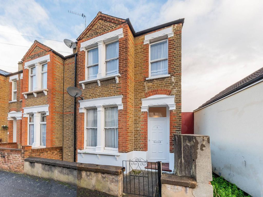 3 bed end terrace house for sale in Nyon Grove, Catford, London SE6 Zoopla