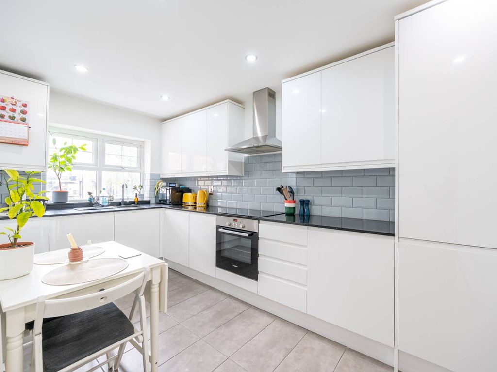 Greencrest Place, Dollis Hill, London NW2  