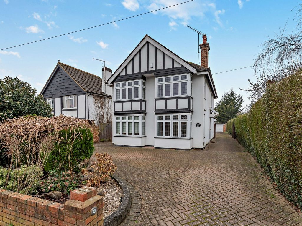 4 bed detached house for sale in Ridge Lane, Watford, Hertfordshire