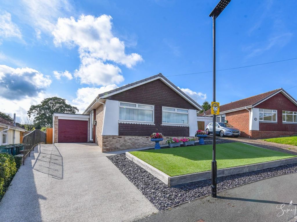 2 bed detached bungalow for sale in Pellview Close, Binstead, Ryde PO33, £375,000 Zoopla