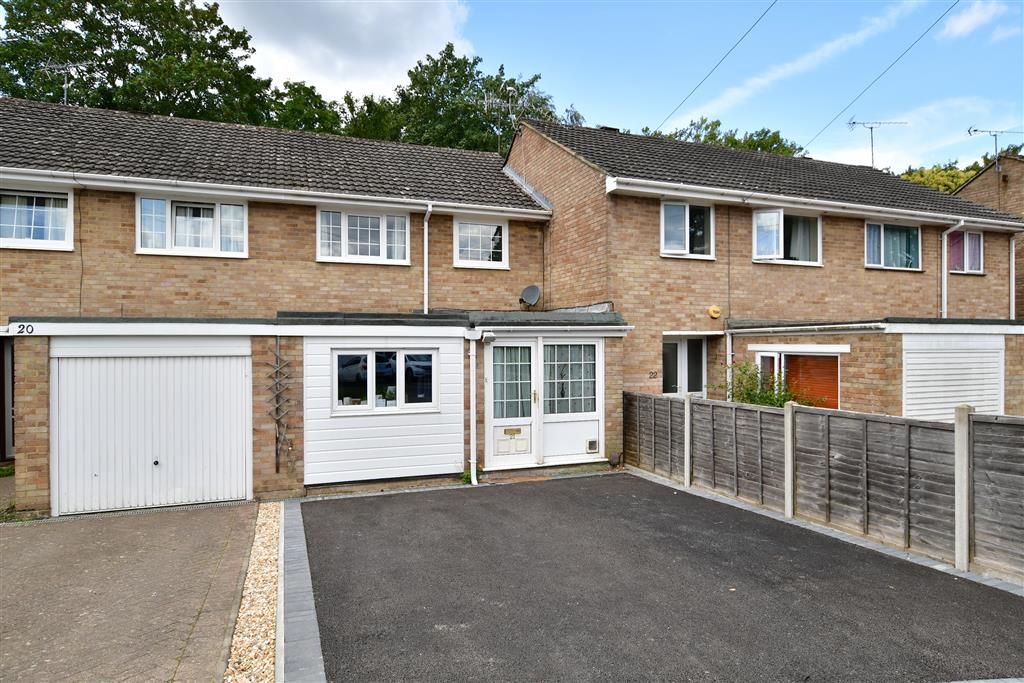 4 bed terraced house for sale in Mannings Close, Crawley, West Sussex RH10 Zoopla