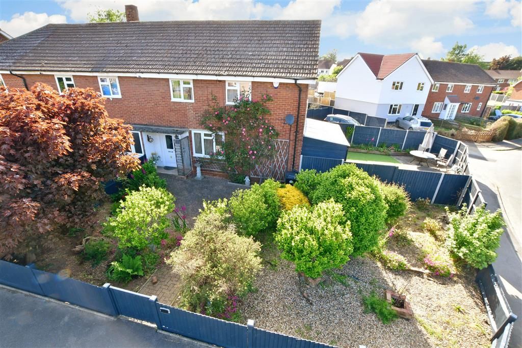 3 bed semidetached house for sale in Linkway, Ditton, Aylesford, Kent