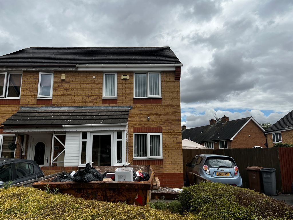 2 bed semidetached house for sale in Kingshurst Way, Kingshurst