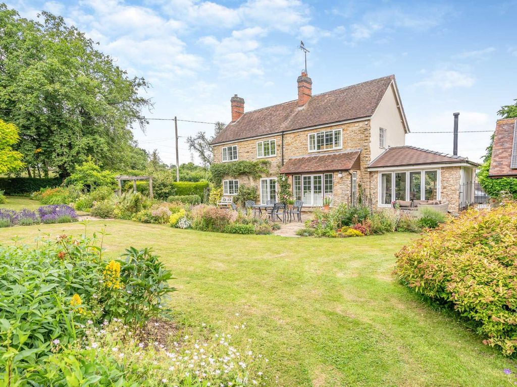 5 bed detached house for sale in Clifford's Mesne, Newent