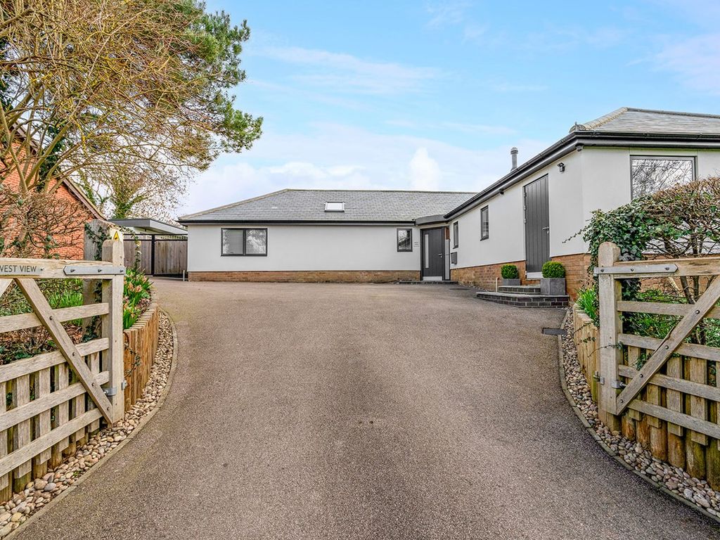 3 bed detached bungalow for sale in Pringle Way, Little Stukeley