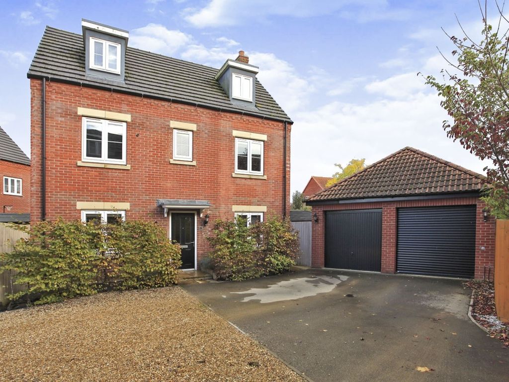 4 bed detached house for sale in Towgood Close, Helpston, Peterborough