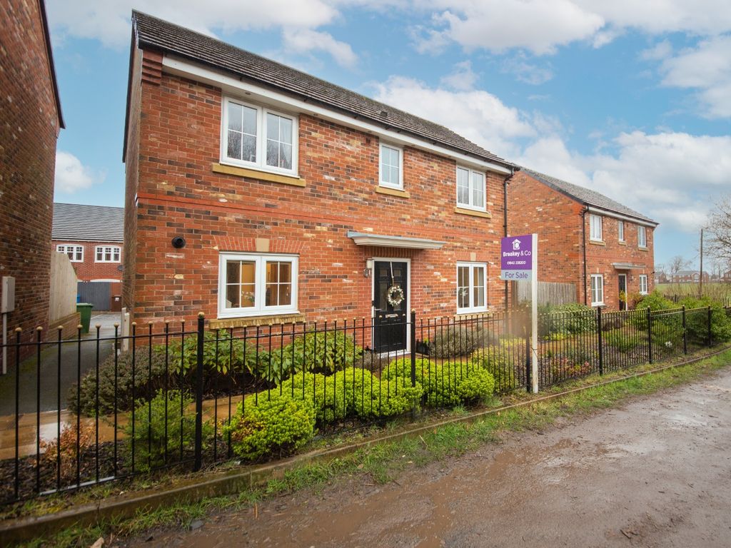 3 bed detached house for sale in Gauntley Gardens, Billinge, Wigan