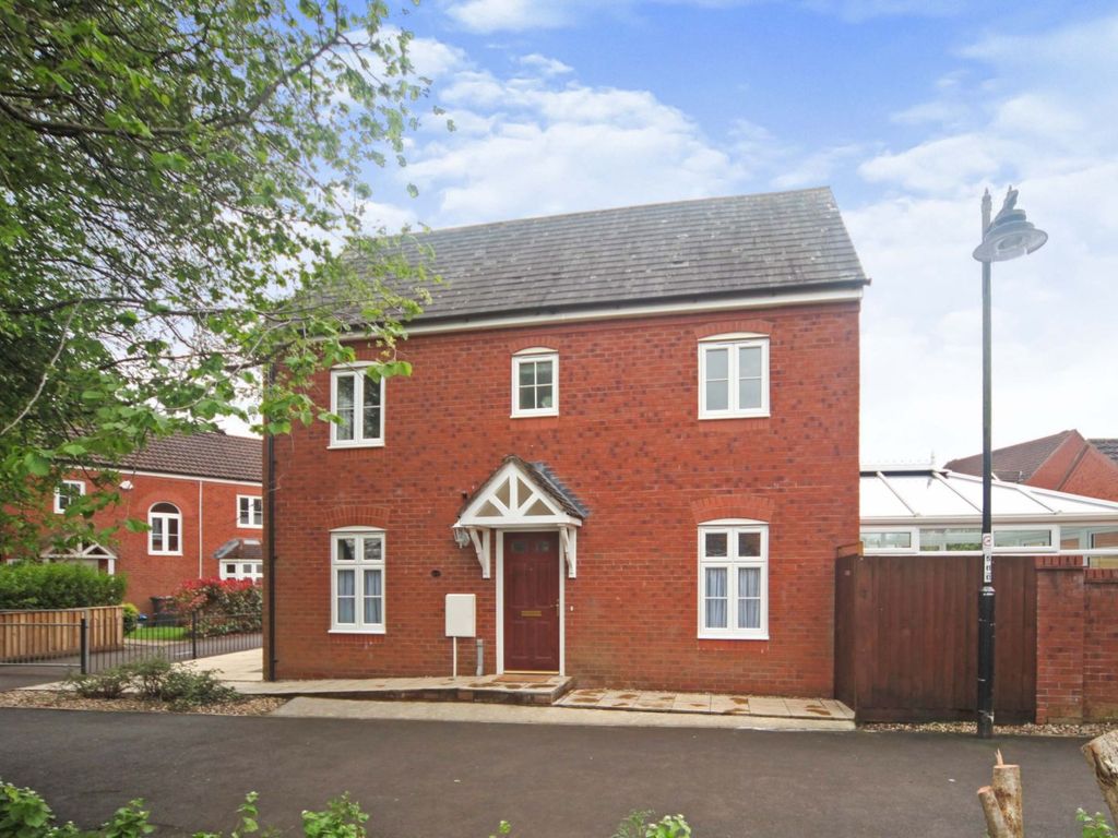 3 bed semidetached house for sale in Burge Crescent, Taunton TA4 Zoopla