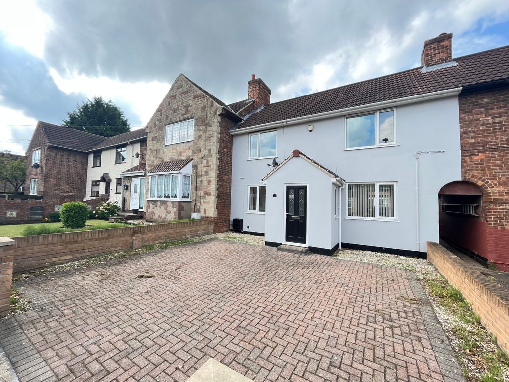 3 bed terraced house to rent in Street, Armthorpe, Doncaster