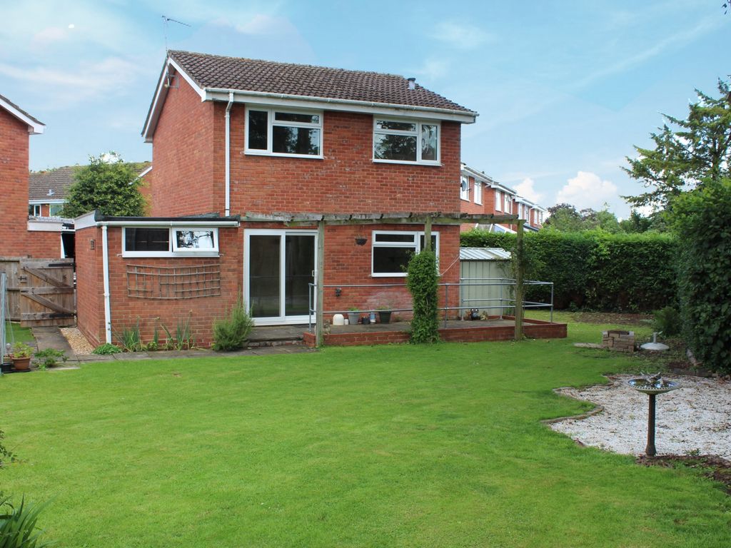 3 bed detached house for sale in Cralves Mead, Tenbury Wells WR15, £