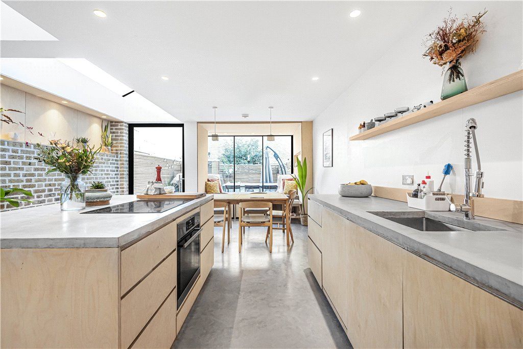 Colne Road, London E5  