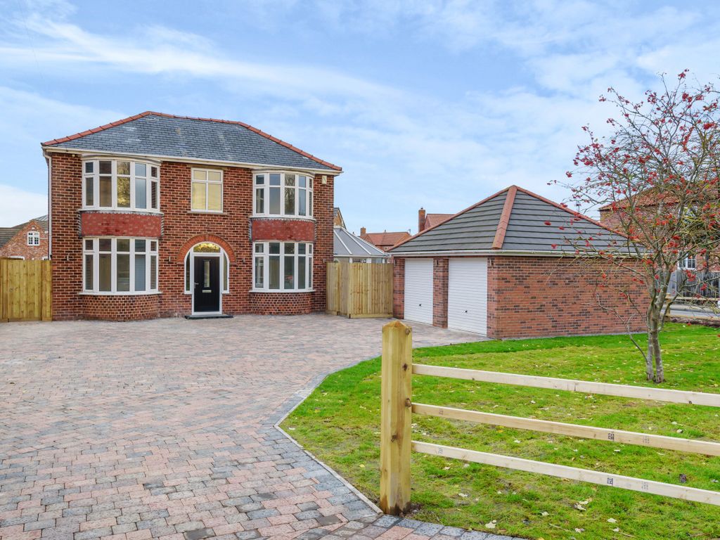 4 bed detached house for sale in Fen Road, Frampton Fen, Boston PE20, £