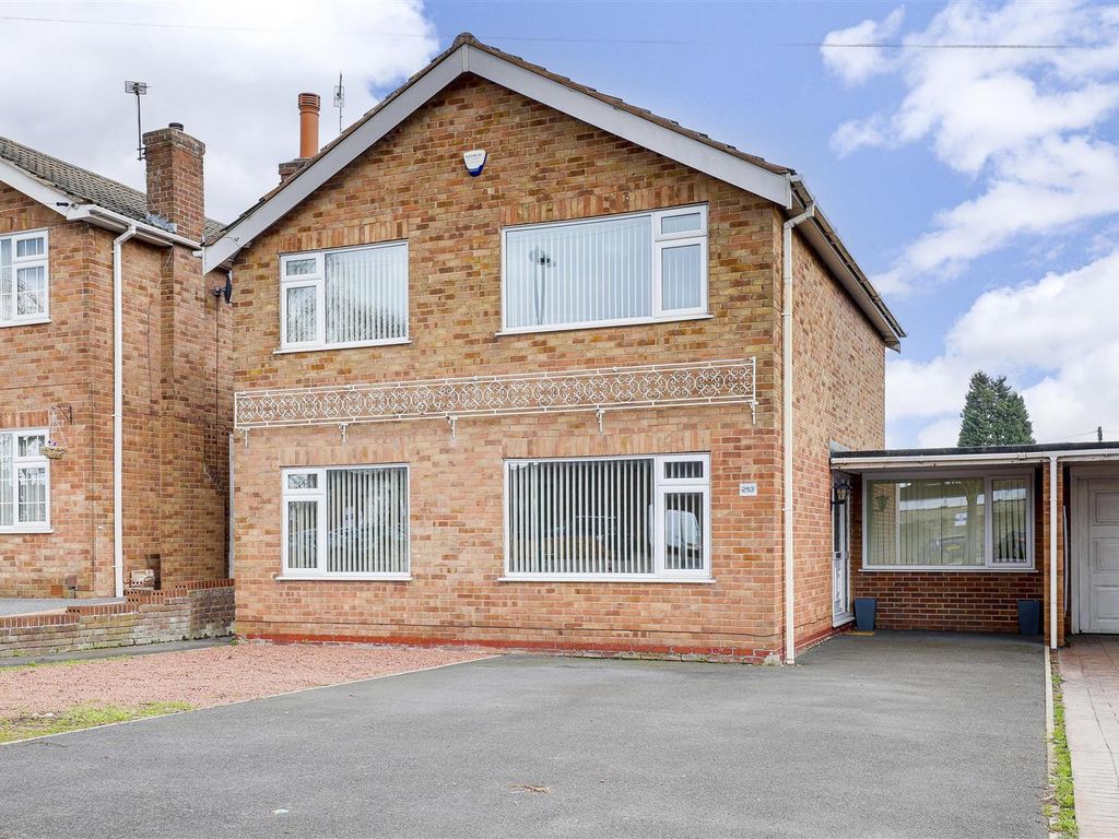 4 bed detached house for sale in Brownlow Drive, Rise Park