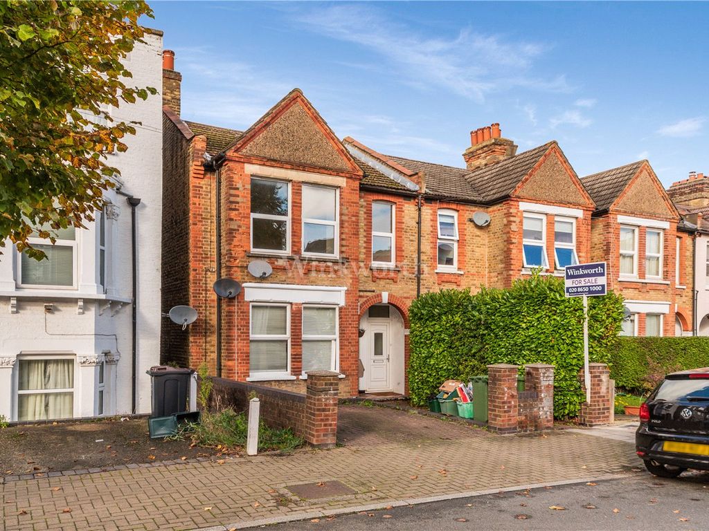 2 bed for sale in Birkbeck Road, Beckenham BR3, £335,000