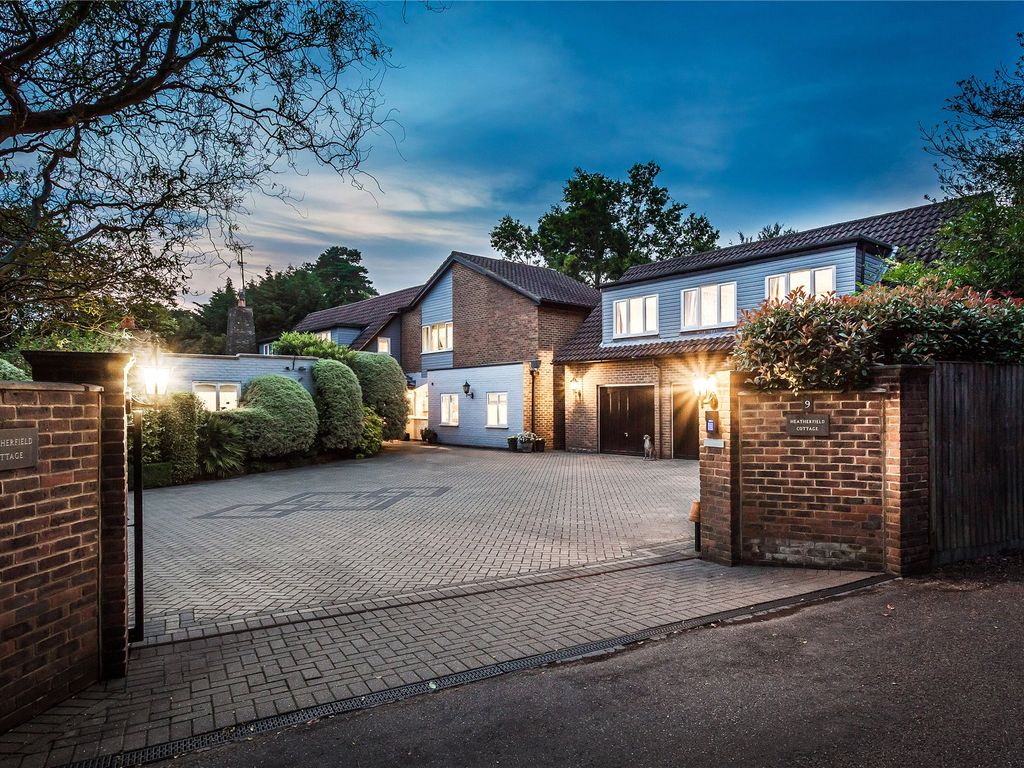 6 bed detached house for sale in Weybridge, Surrey KT13 Zoopla