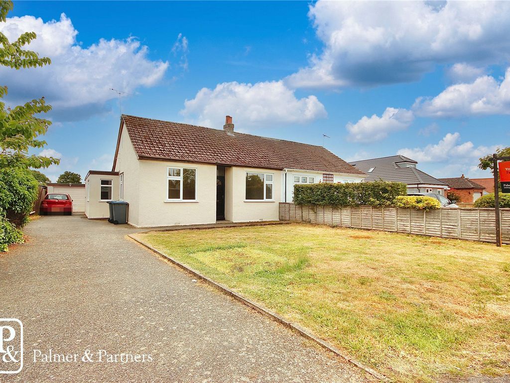 3 bed bungalow for sale in Orchard Grove, Kesgrave, Ipswich, Suffolk