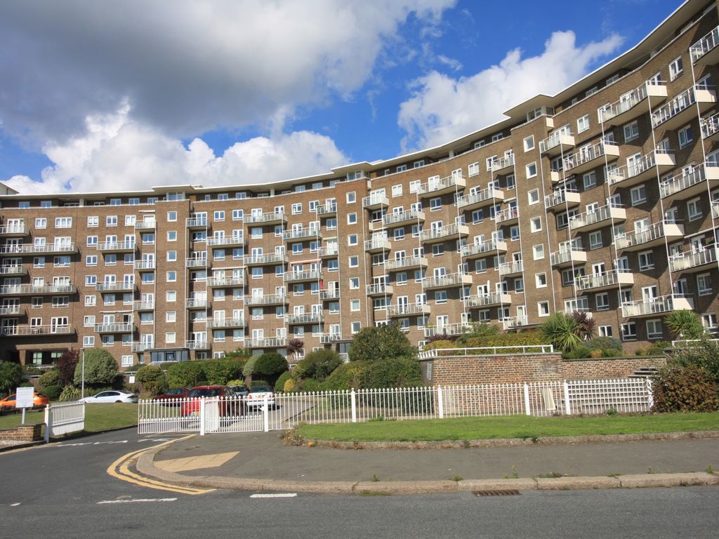 2 bed flat for sale in The Gateway, Dover CT16, £259,950 Zoopla