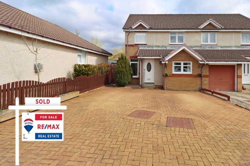 4 bed semidetached house for sale in Goldpark Place, Eliburn