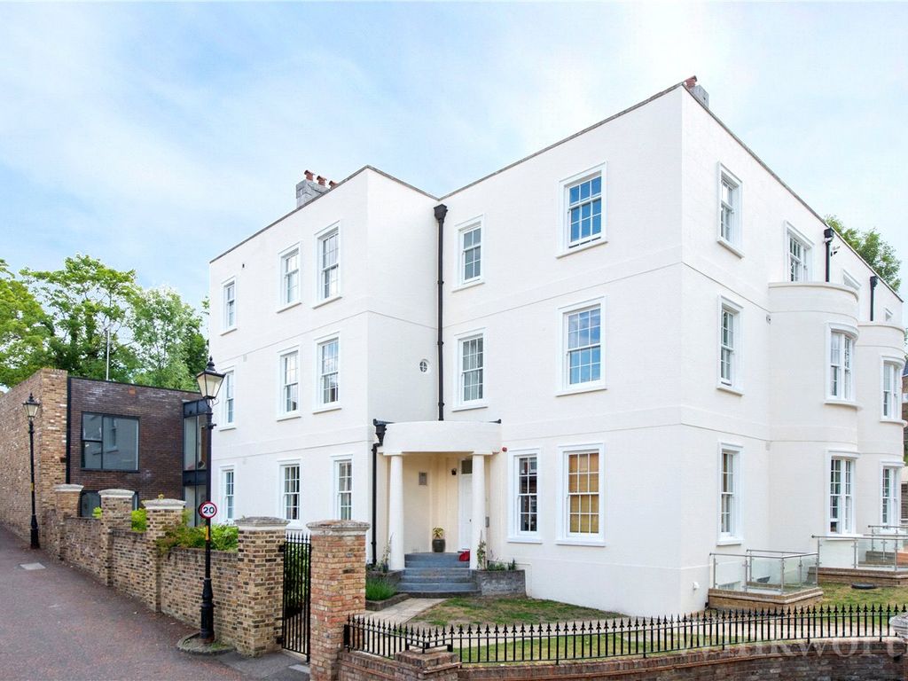 4 bed flat to rent in Coach House, 2A Honor Oak Rise, London SE23, £