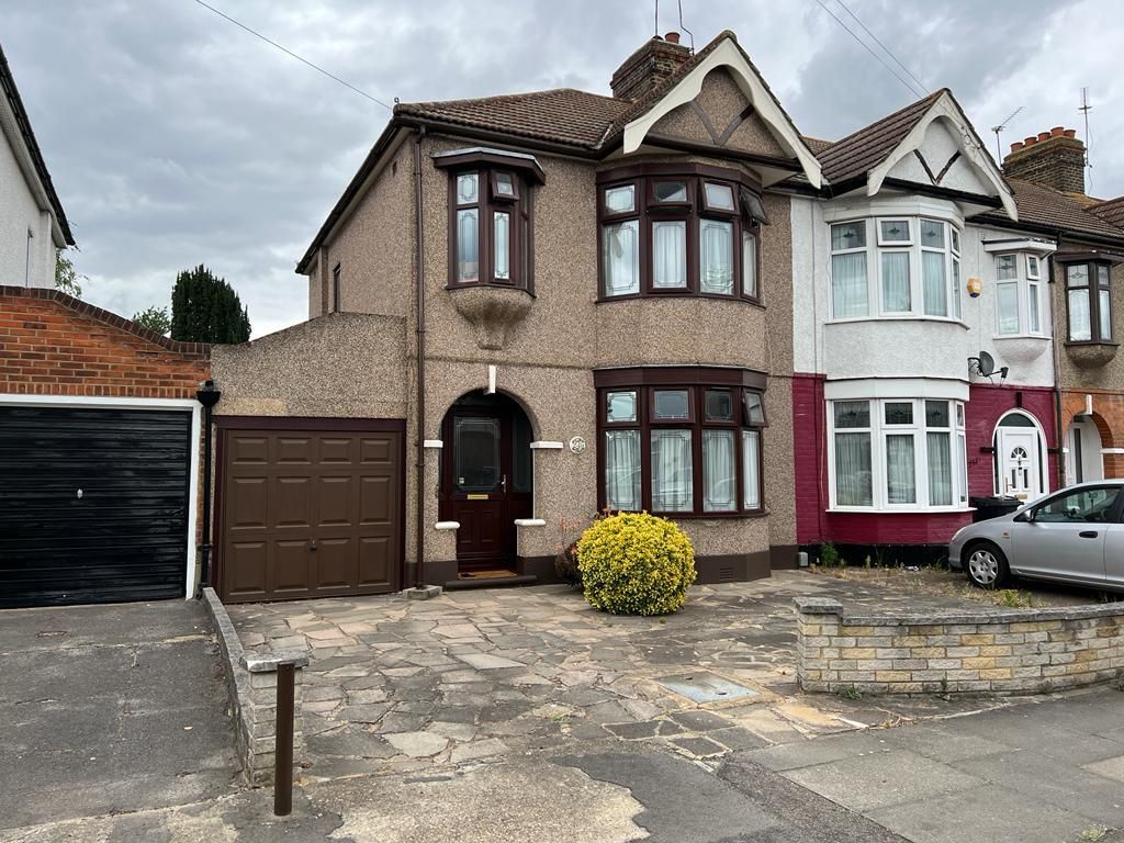 3 bed property for sale in Ashburton Avenue, Ilford IG3 Zoopla
