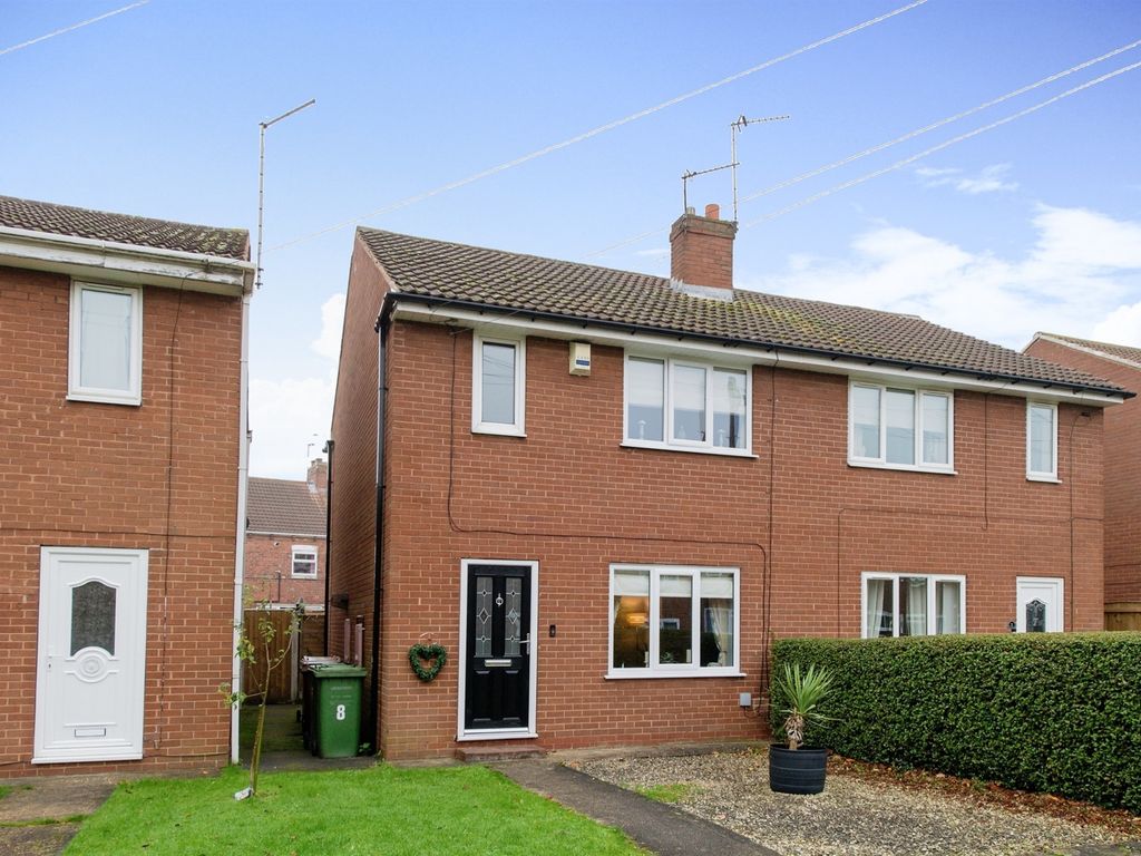 3 bed semidetached house for sale in Windsor Street, South Elmsall