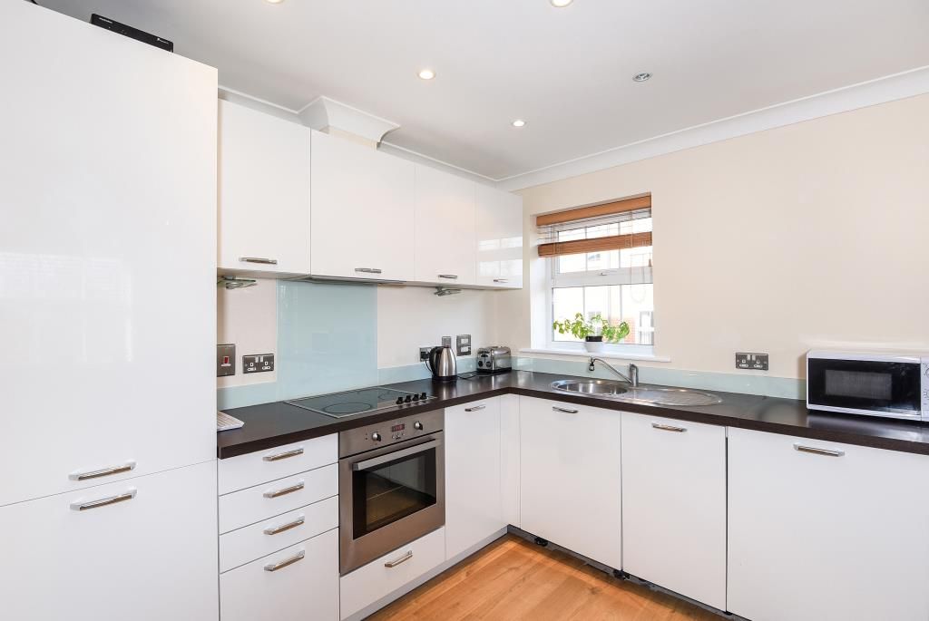 2 bed flat to rent in Newbury, Berkshire RG14 Zoopla