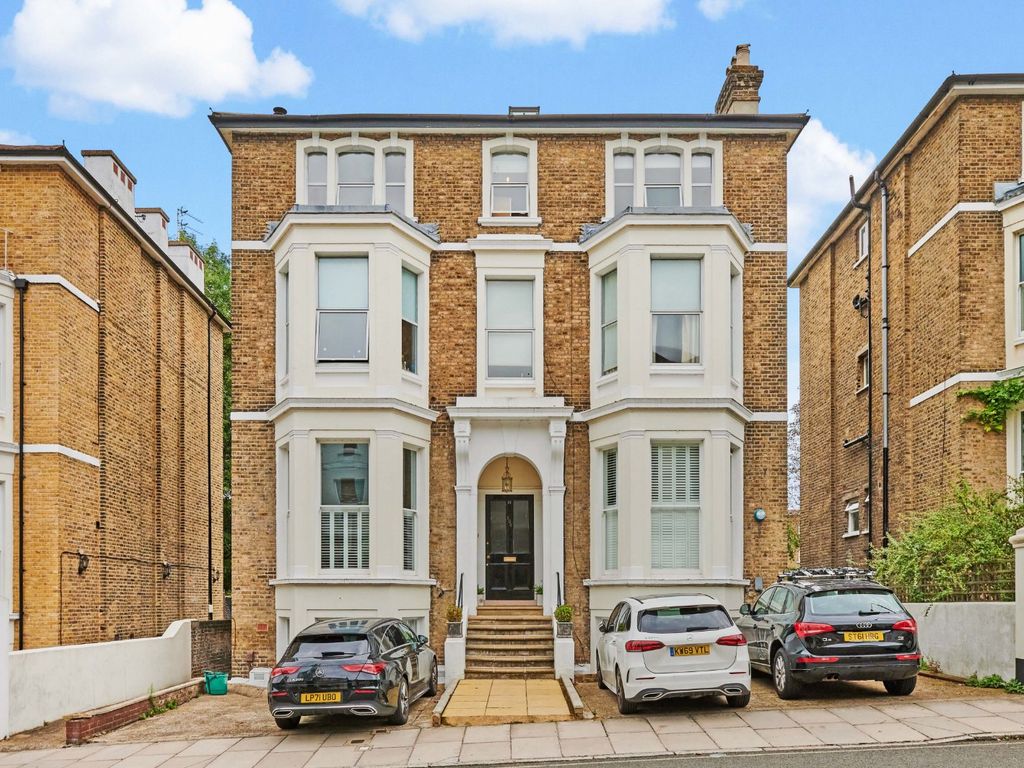 4 bed flat to rent in Church Road, Richmond, Surrey TW10 Zoopla