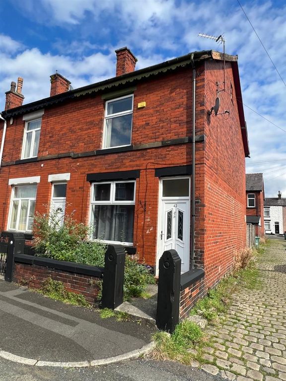 2 bed end terrace house for sale in Clyde Road, Radcliffe, Manchester