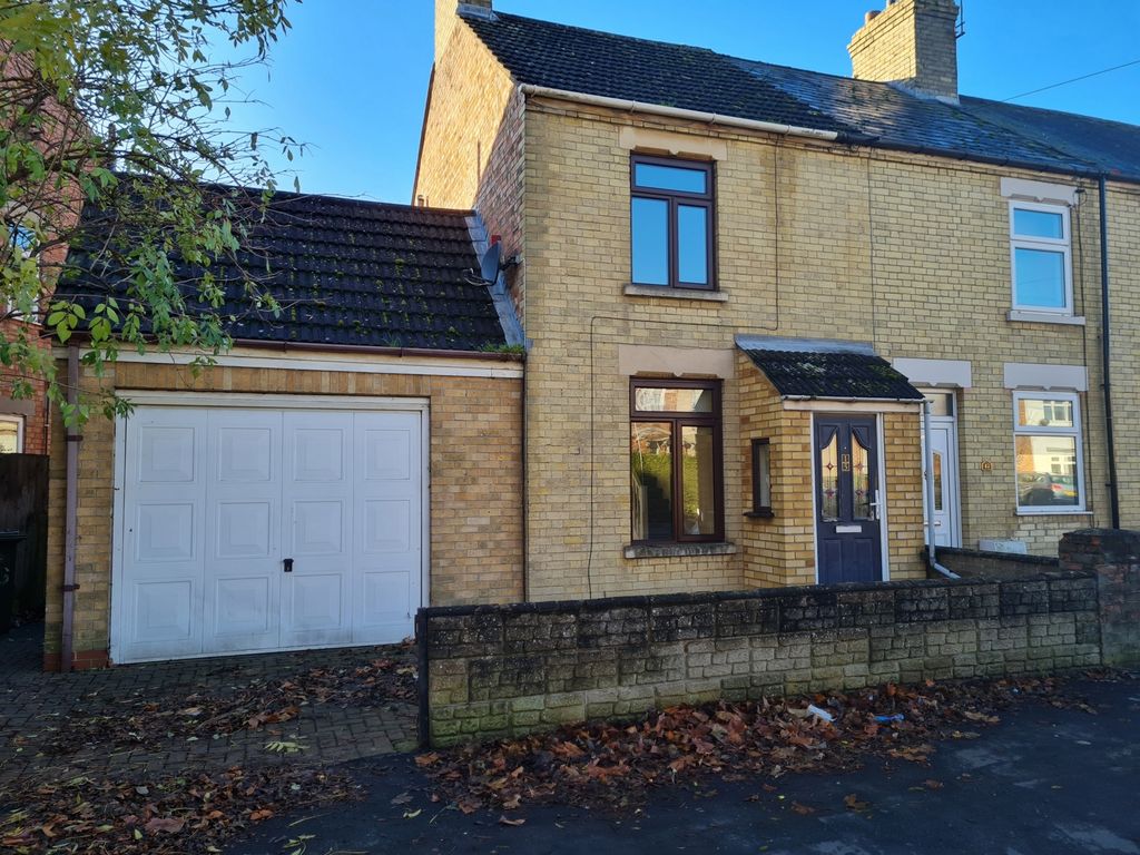 2 bed end terrace house for sale in Elmfield Road, Dogsthorpe PE1, £210,000 Zoopla