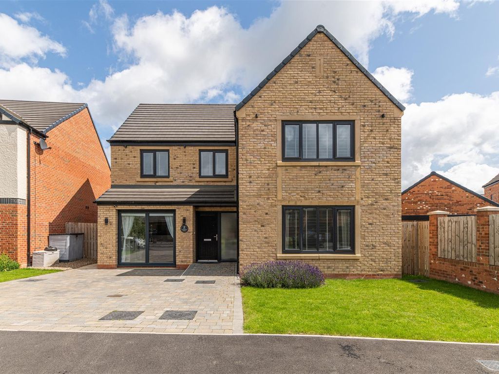 4 bed detached house to rent in Stoneman Court, Hazlerigg, Newcastle