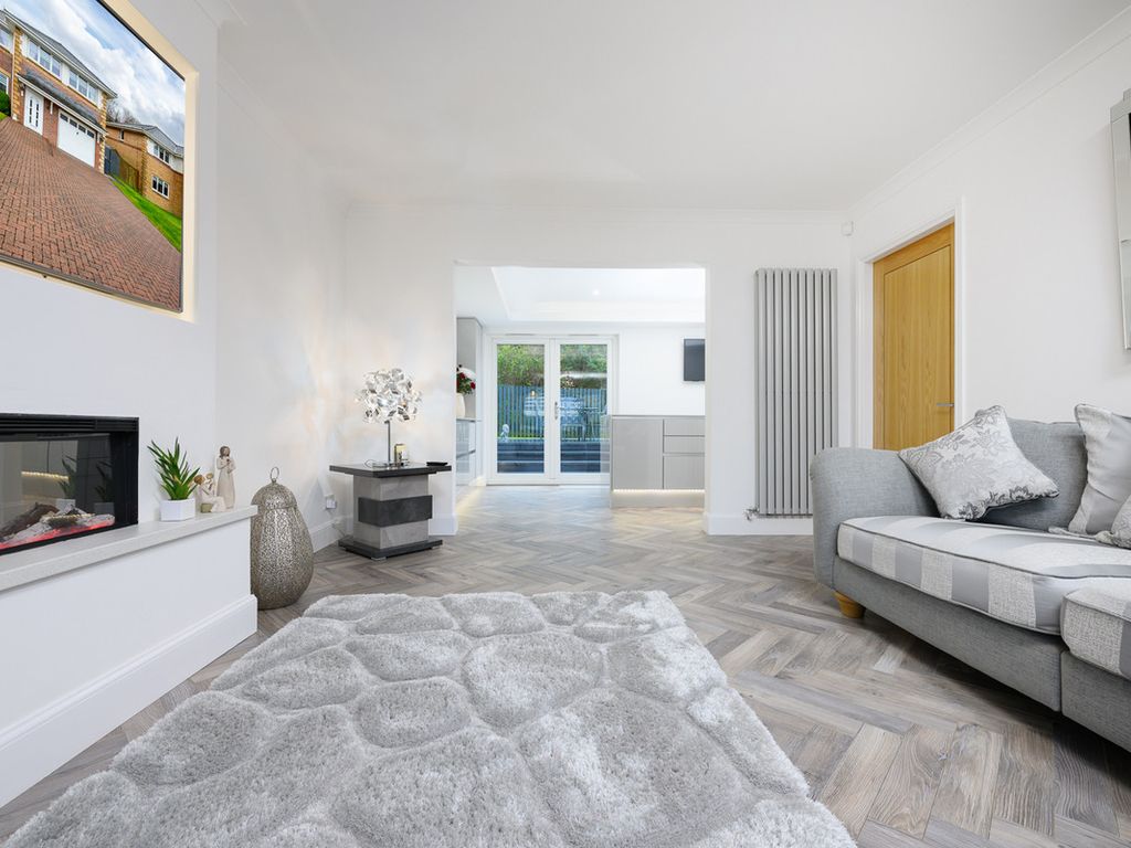 5 bed detached house for sale in Oakfield Terrace, Greenock PA15, £